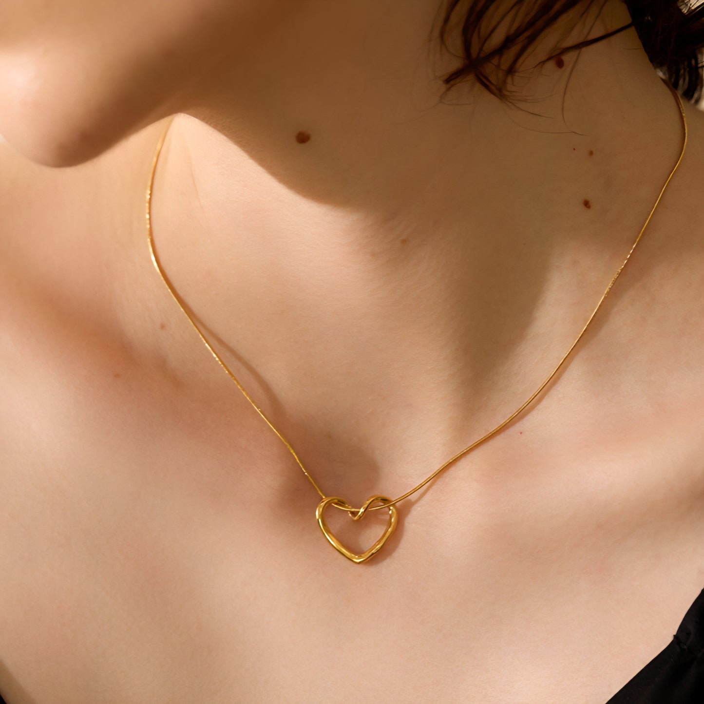 Hi Love Necklace