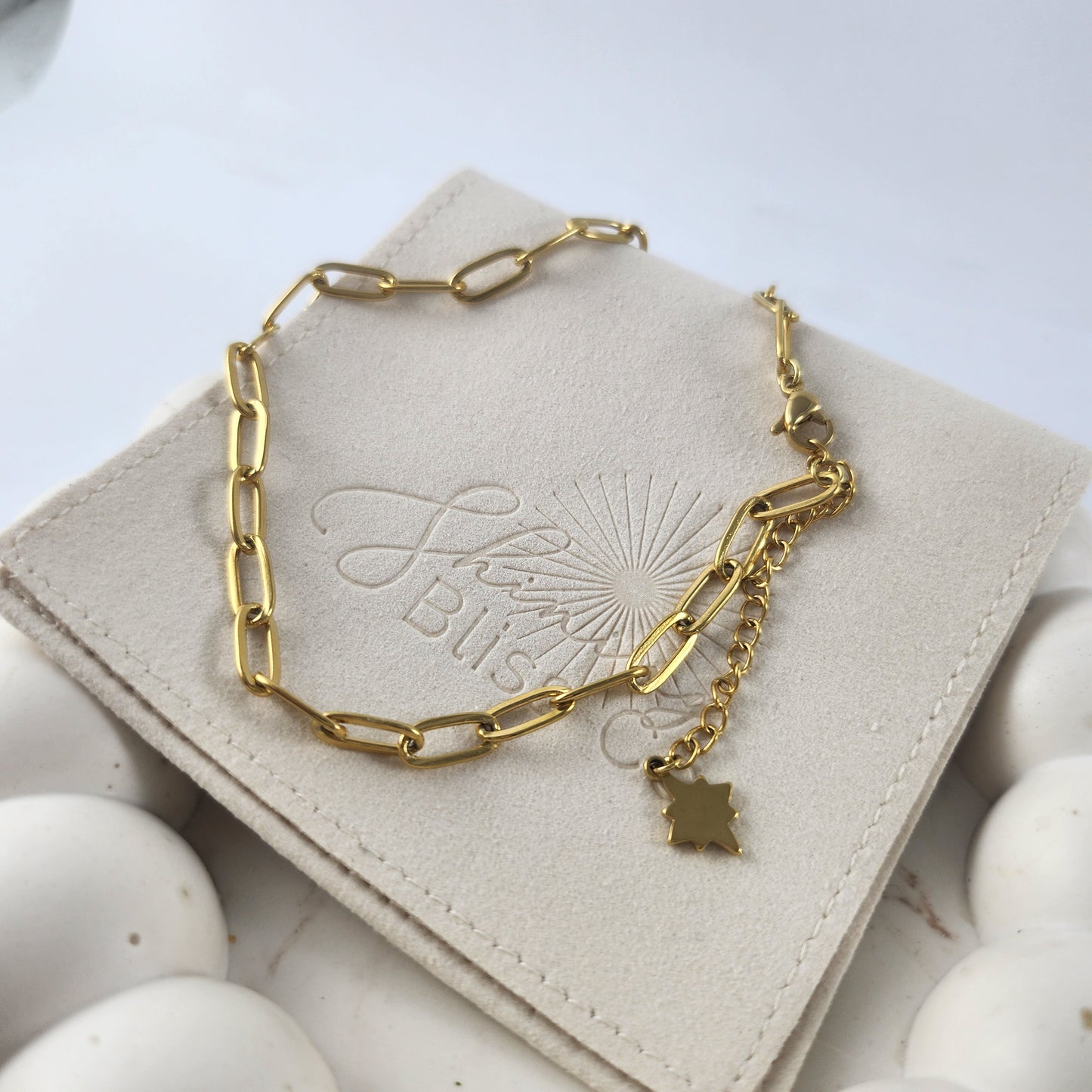 Daphne Necklace