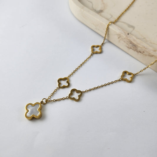 Hollow Clover Necklace