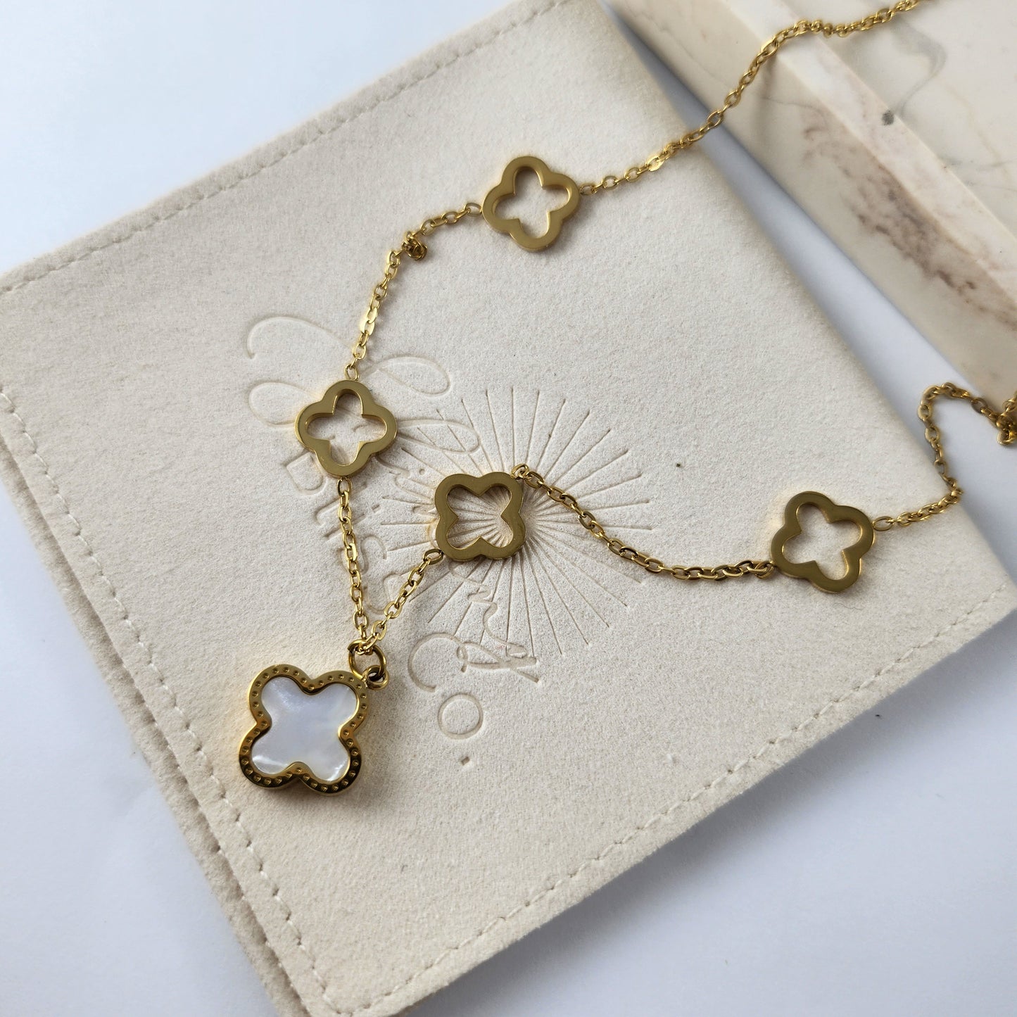 Hollow Clover Necklace
