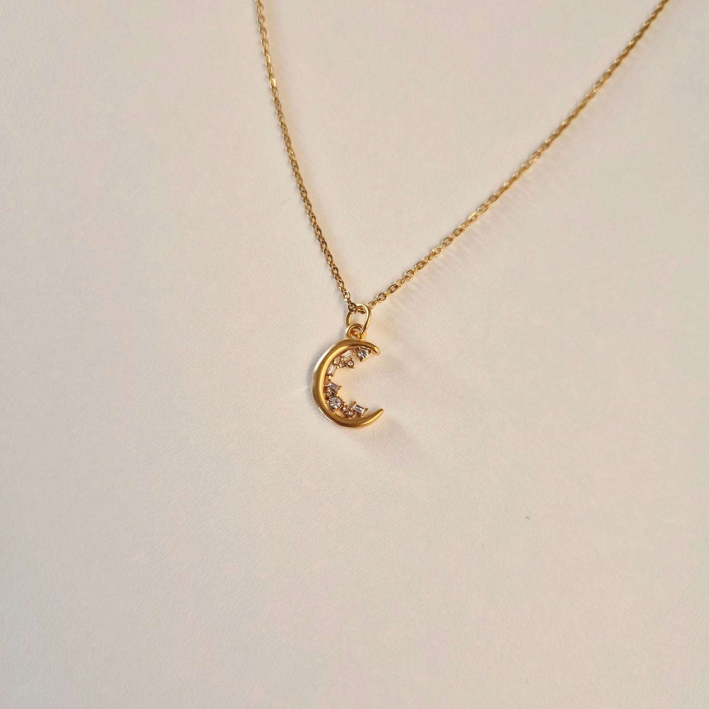 Luna Arc Necklace