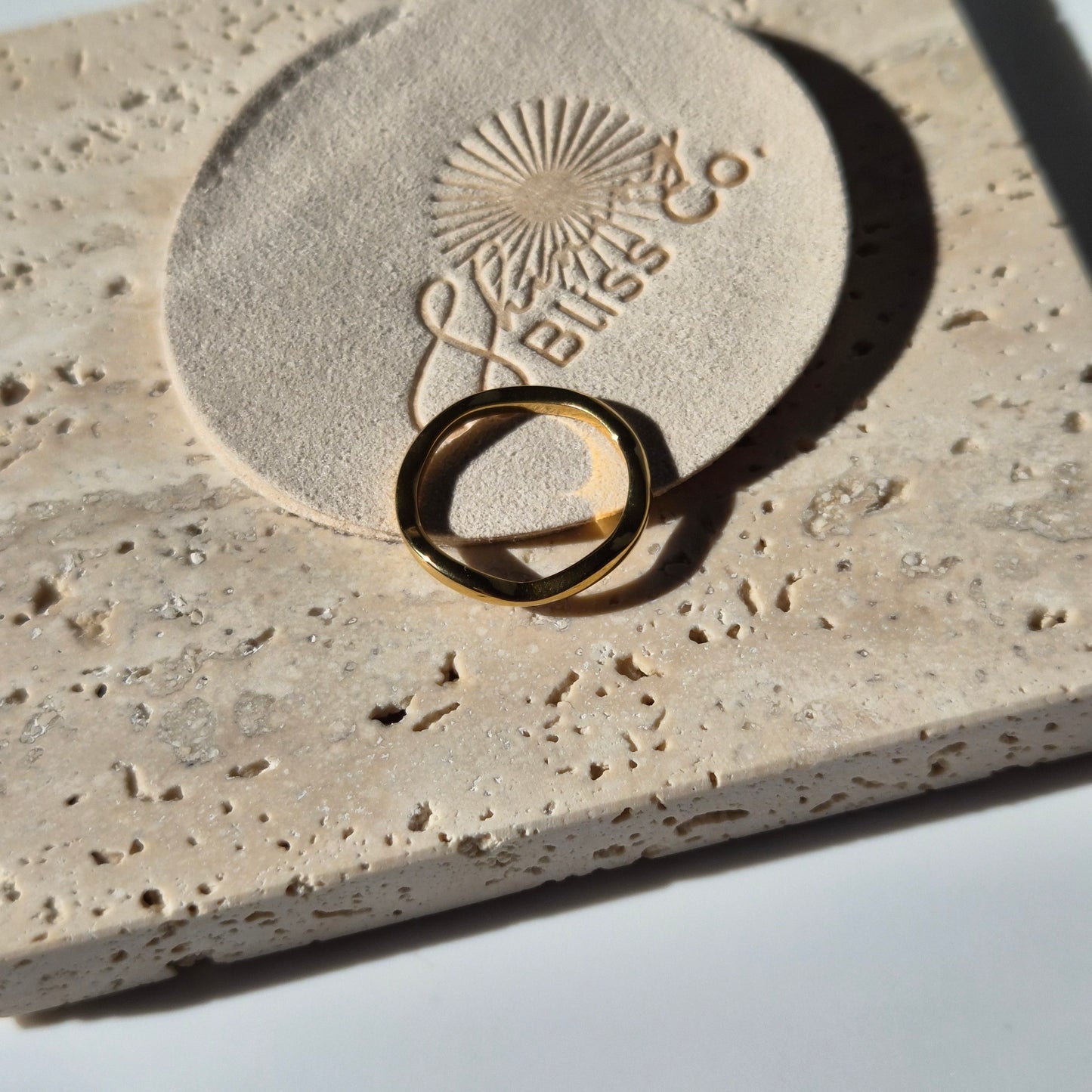 Alo Ring