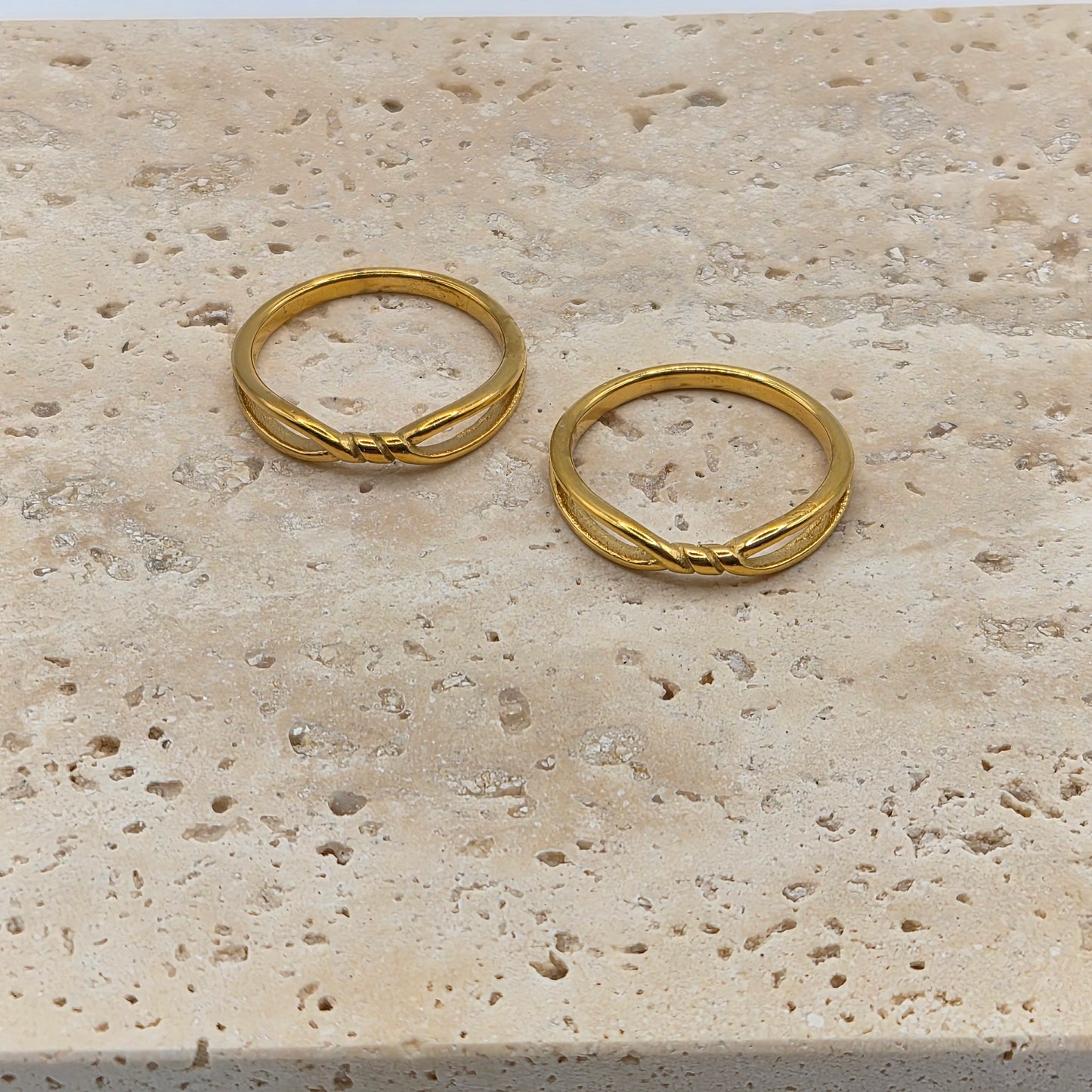 Twist Knot Ring