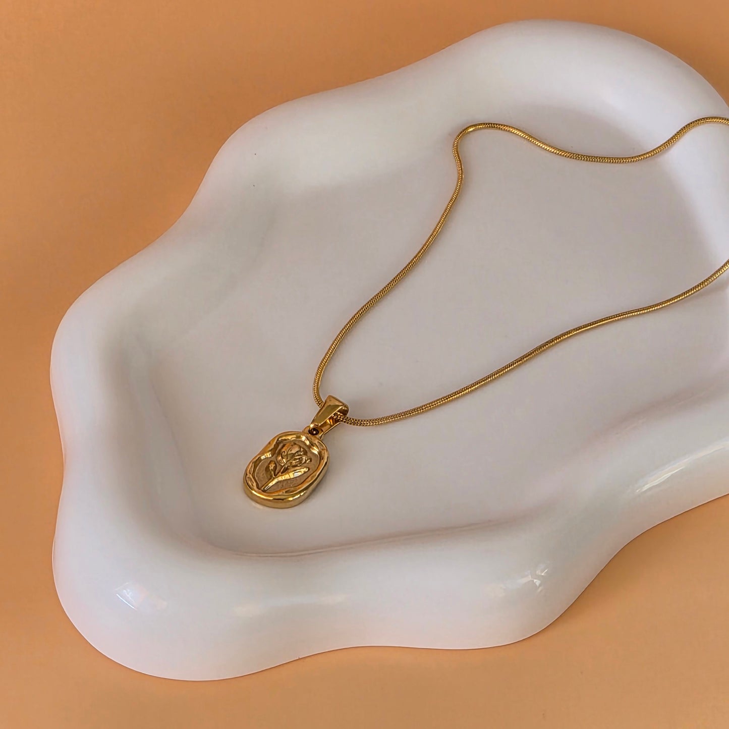 Single Bloom Necklace
