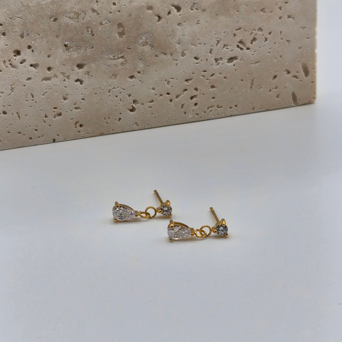 Éclat Drop Earrings