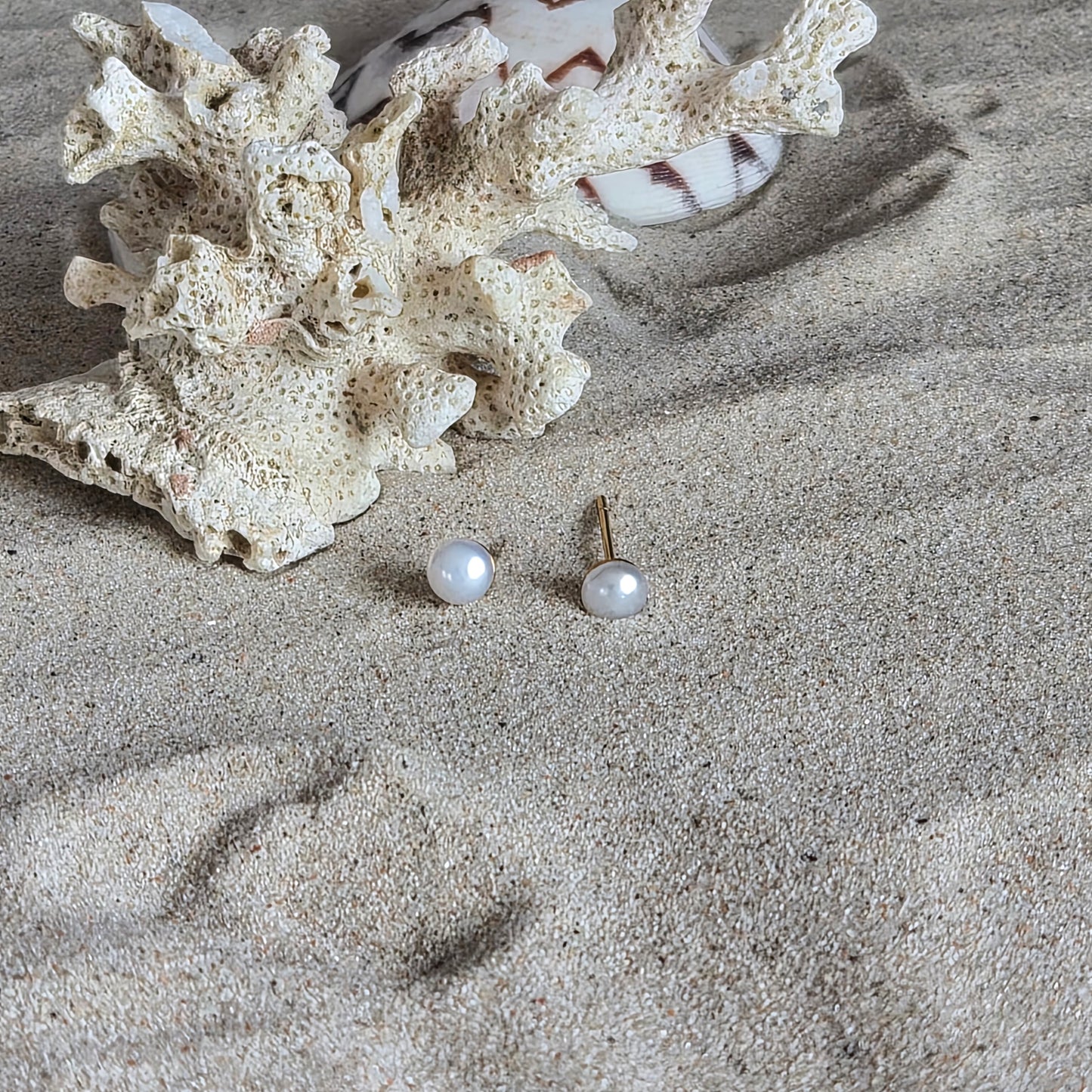 Freshwater Pearl Dot Earrings
