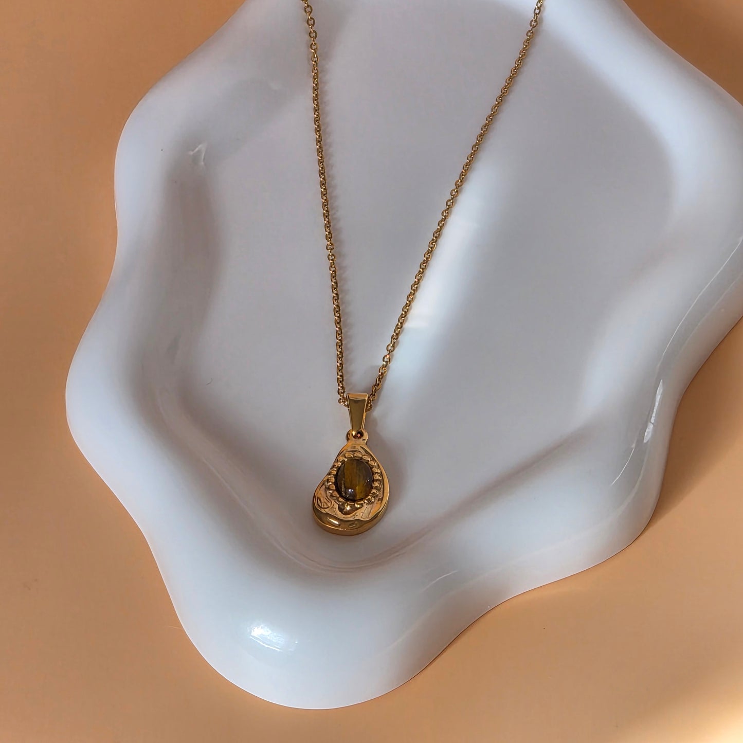 Umber Drop Necklace