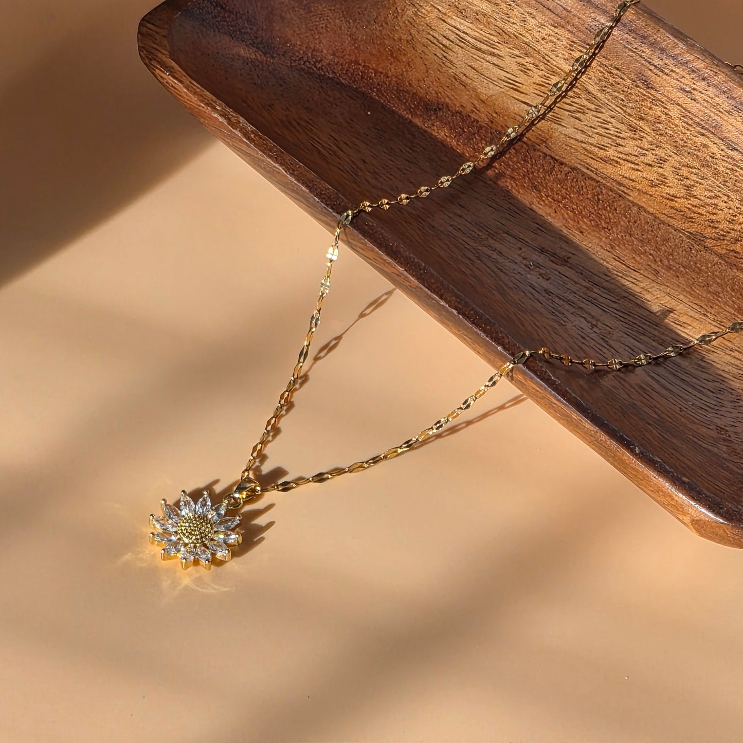Solaris Necklace