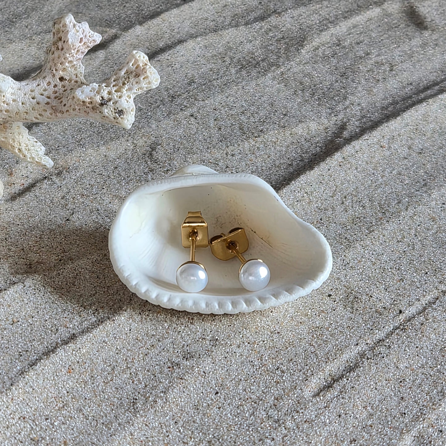 Freshwater Pearl Dot Earrings